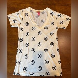 Ivory and Black Primp Cameo V-Neck Tshirt